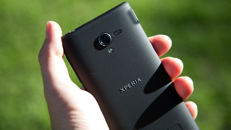 Illustration for article titled Sony Xperia ZL Review: Behind the Curve Everywhere It Counts
